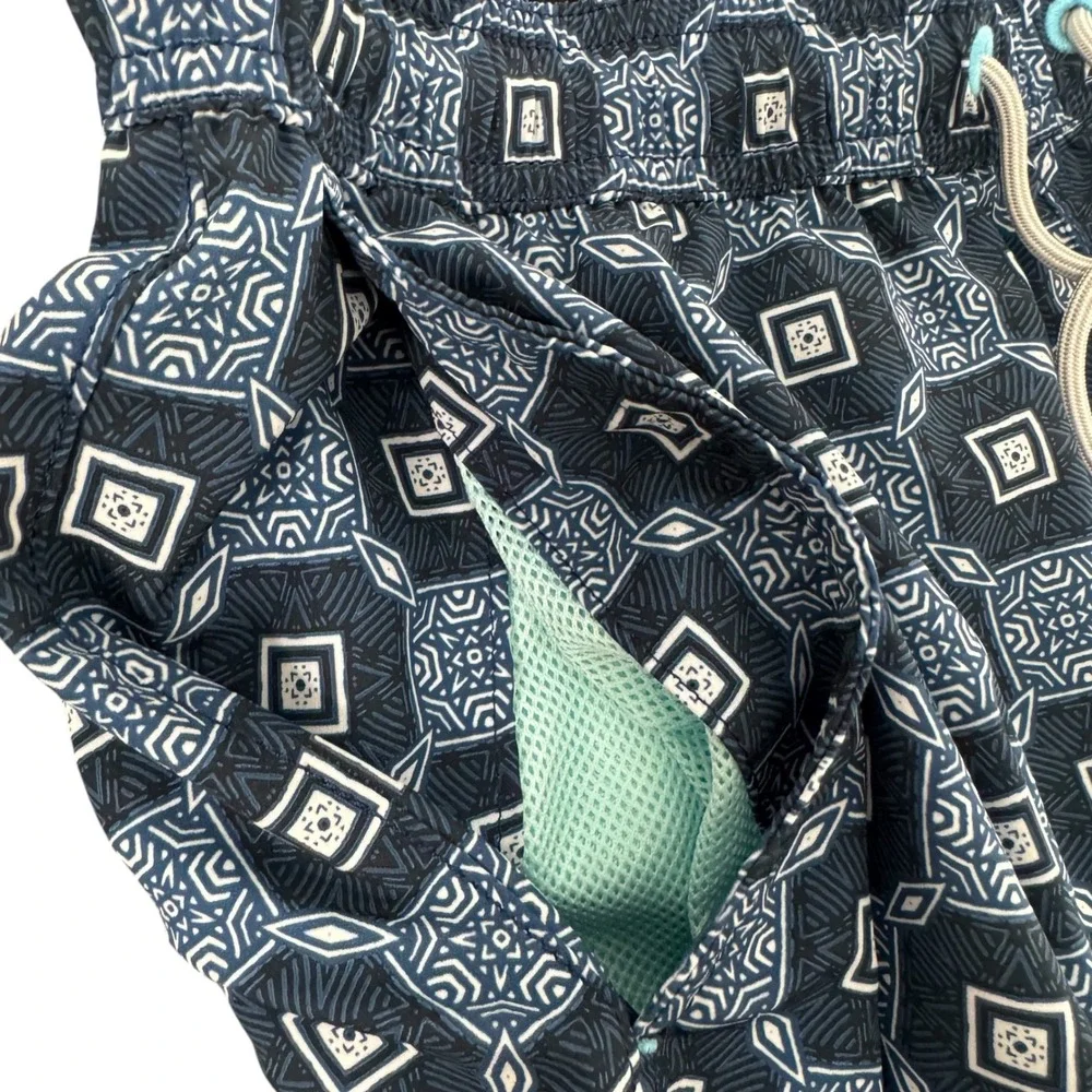 Tommy Bahama Medium 6in Blue Geometric Men's Lined Swim Trunks Shorts